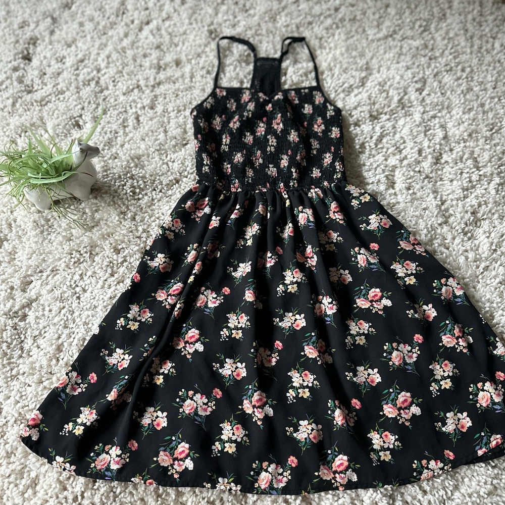 Xhilaration cute vintage floral flowy special occasion pink black summer…